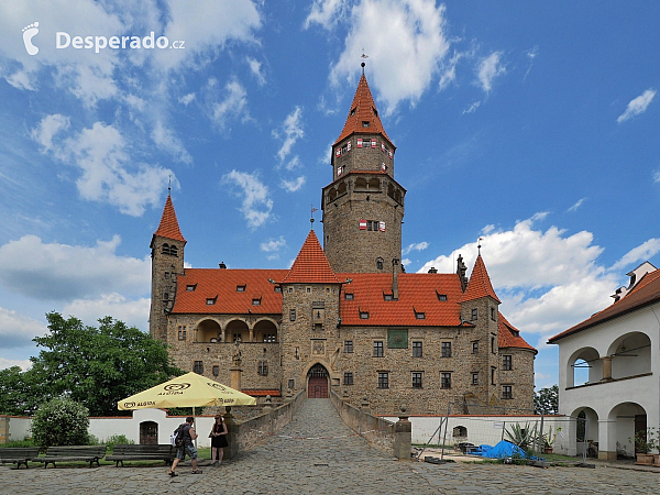 Hrad Bouzov (Česká republika)