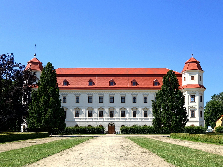 Zámek Holešov (Česká republika)