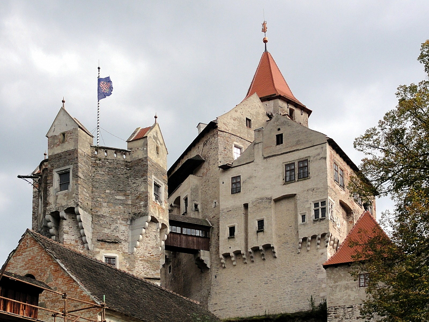Pernštejn aneb jeden z nejzachovalejších gotických hradů