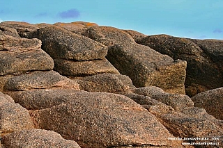 Le Gouffre na Cote de Granit Rose (Francie)