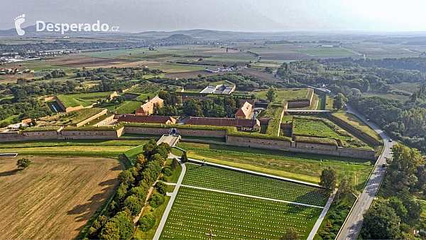 Památník Terezín (Česká republika) - Photo by Martin Kunzendorfer