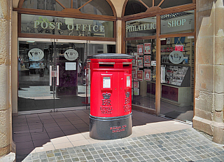 Poštovní schránka - symbol Velké Británie na Gibraltaru (Velká Británie)
