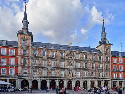 Náměstí Plaza Mayor v centru Madridu (Španělsko)