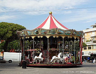 Kolotoč v Caorle (Itálie)