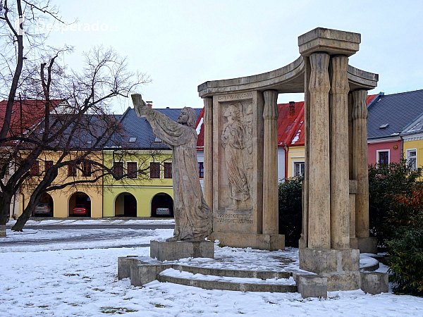 Socha Jana Blahoslava na Horním náměstí v Přerově (Česká republika)
