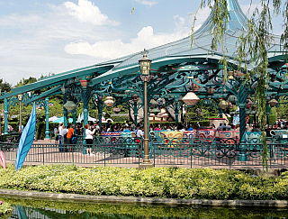 Disneyland Park v Paříži (Francie)