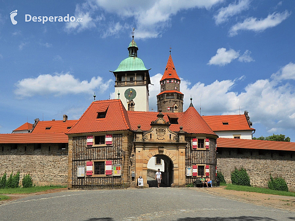 Hrad Bouzov (Česká republika)