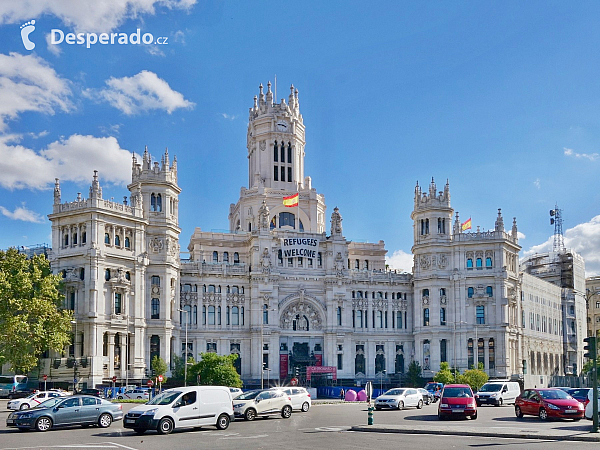 Palacio de Cibeles v Madridu (Španělsko)