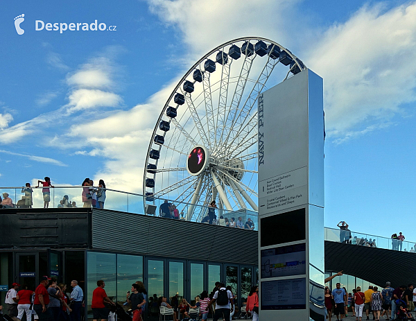 Navy Pier v Chicagu (Ilinois - USA)