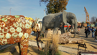 Slon v KovoZOO ve Starém Městě (Česká republika)