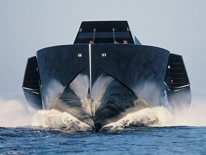 Luxusní jachta