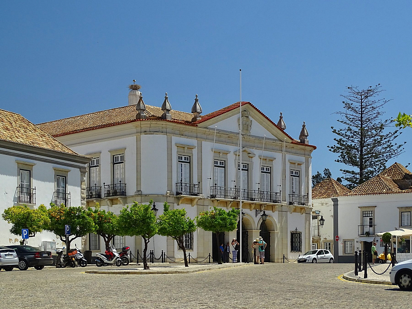Radnice ve Faro (Câmara Municipal de Faro - Portugalsko)