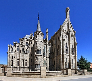 Biskupský palác ve městě Astorga (Španělsko)