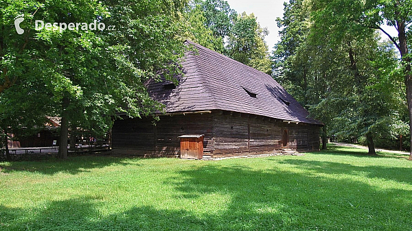 Dřevěné městečko v Rožnově pod Radhoštěm (Česká republika)