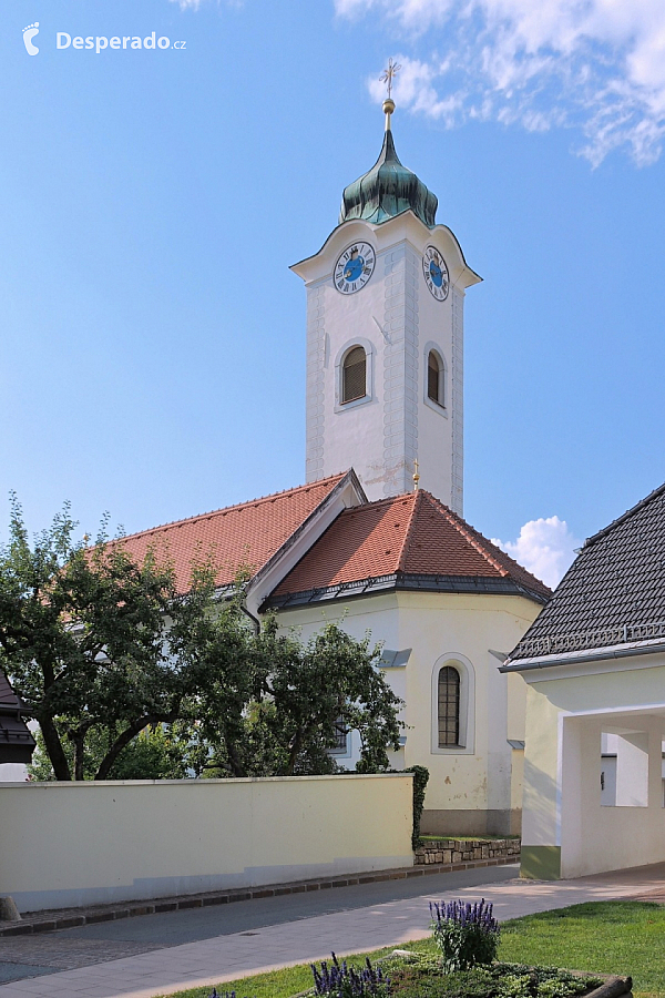 Kostel Sankt Michael ve Feldkirchen in Kärnten (Rakousko)