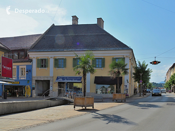 Schillerplatz ve Feldkirchen in Kärnten (Rakousko)