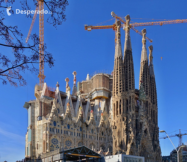 Katedrála Sagrada Família v Barceloně (Španělsko)