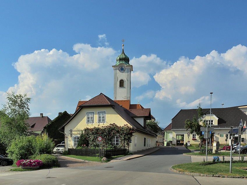 Kirche Sankt Michael ve Feldkirchen in Kärnten (Rakousko)