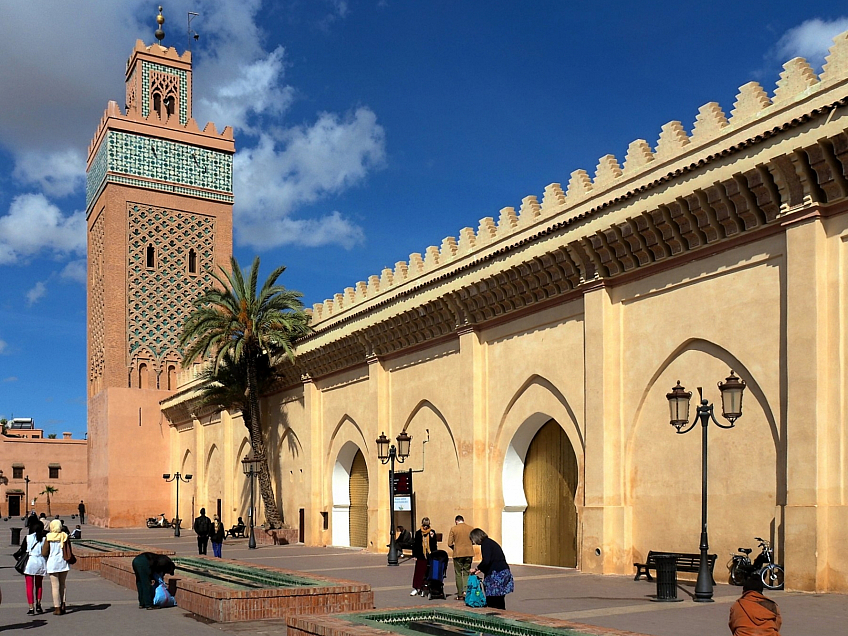 Moulay el Yazid Mosque poblíž brány Bab Agnaou v Marrákeši (Maroko)