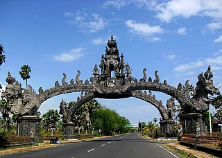 Gapura na Bali (Indonésie)