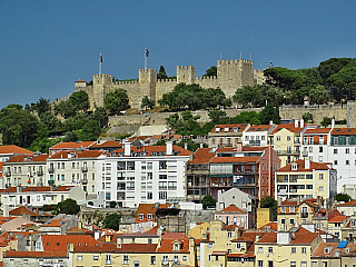 Castelo de Sao Jorge v Lisabonu (Portugalsko)
