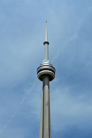 Torontská CN Tower v parku Minimundus v Klagenfurtu (Rakousko)