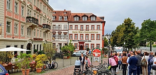 Nábřeží řeky Neckar v Heidelbergu (Německo)