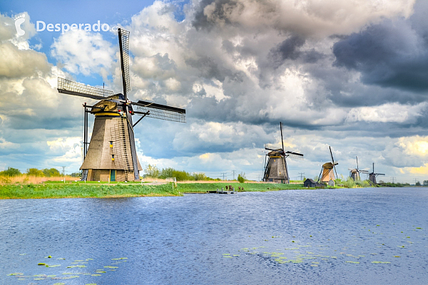 Větrné mlýny v Kinderdijk-Elshout (Nizozemsko)