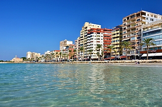 Pobřeží láká k prožití dovolené (Libanon)