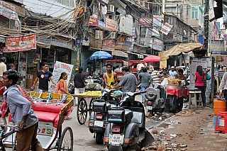 Ulice v Dillí (Indie)