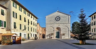 Kostel Chiesa di San Francesco v Lucce (Itálie)