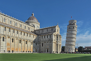 Katedrála Nanebevzetí Panny Marie na Piazza dei Miracoli v Pisa (Itálie)