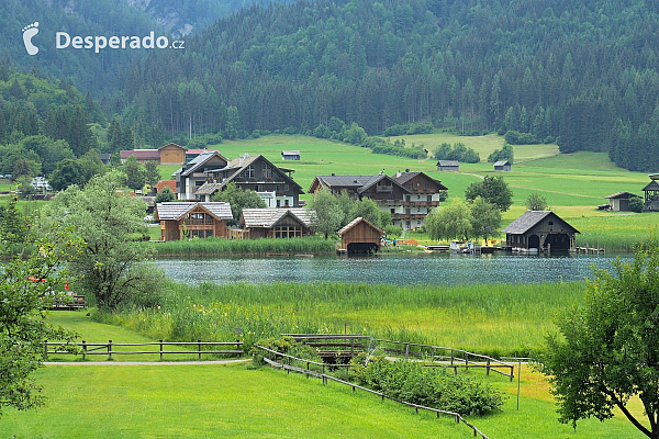 Techendorf a jezero Weissensee v Korutanech (Rakousko)