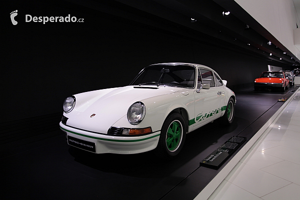 Porsche muzeum ve Stuttgartu (Německo)