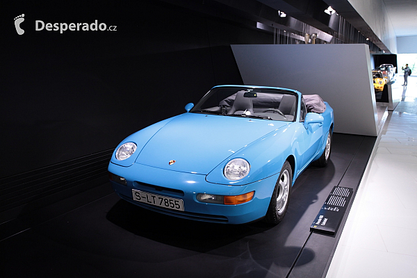 Porsche muzeum ve Stuttgartu (Německo)