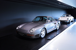 Porsche muzeum ve Stuttgartu (Německo)