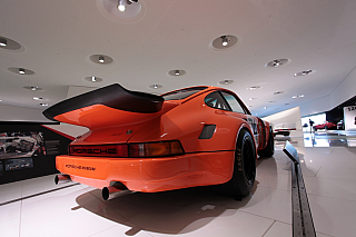 Porsche muzeum ve Stuttgartu (Německo)