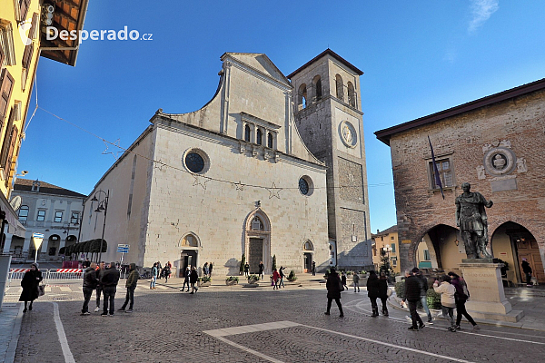 Duomo di Santa Maria Assunta v Cividale del Friuli (Itálie)