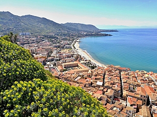 Výhled z Rocca di Cefalù (Sicílie - Itálie)