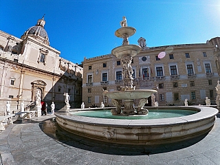 Fontana Pretoria v Palermu (Sicílie - Itálie)