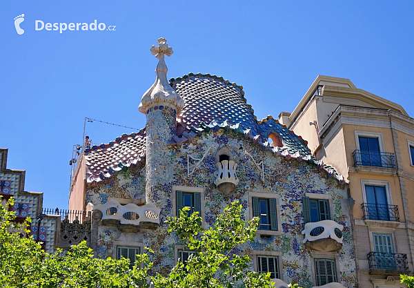 Secesní dům Casa Batlló v Barcelóně (Katalánsko - Španělsko)