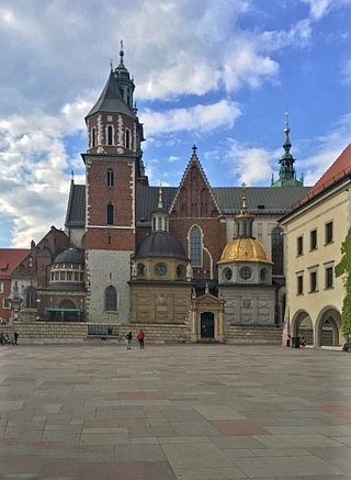 Katedrála a královský hrad Wawel v Krakově (Polsko)