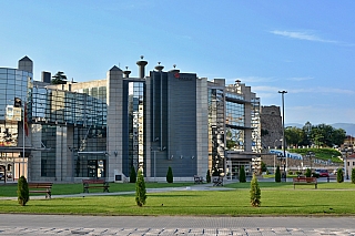 Moderní architektura ve Skopje (Severní Makedonie)