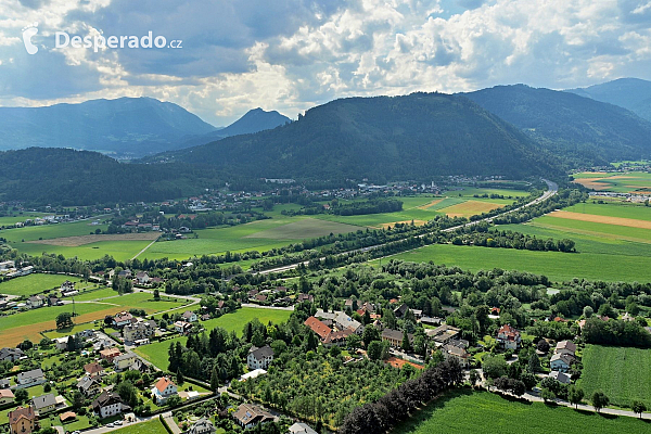 Z hradu Landskron je nádherný výhled (Korutany – Rakousko)