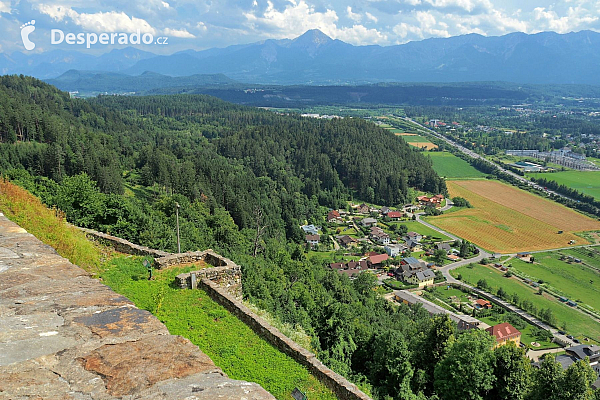 Z hradu Landskron je nádherný výhled (Korutany – Rakousko)