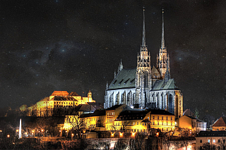 Druhé největší město v České republice je Brno. Tím prvním je samozřejmě hlavní město Praha. Brno leží na jižní Moravě, v takřka ideálním místě na silničním i železničním tahu do rakouského města Vídeň. Brno je unikátní v tom, že se jedná o jedno z nejrychleji rostoucích a rozvíjejících se měst...
