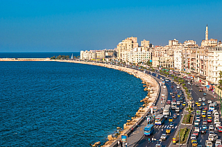 Alexandrie je velmi oblíbenou turistickou destinací, a to už jenom proto, že se nachází přímo na břehu Středozemního moře. Tato poloha udělala z města i velmi významný přístav, což se pozitivně podepisuje na ekonomice této oblasti. Město je spíše průmyslovou oblastí, protože turistů sem příliš...