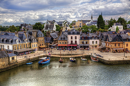 Auray