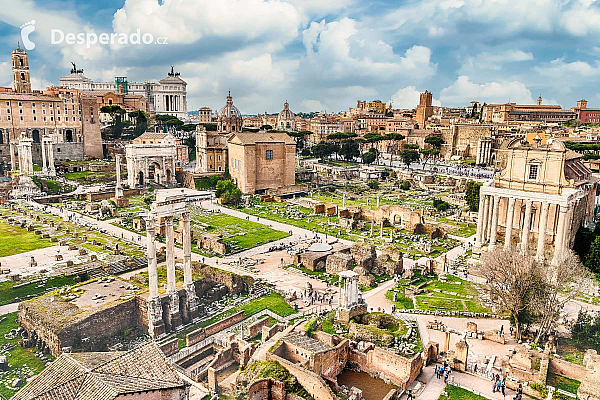 Forum Romanum v Římě (Itálie)