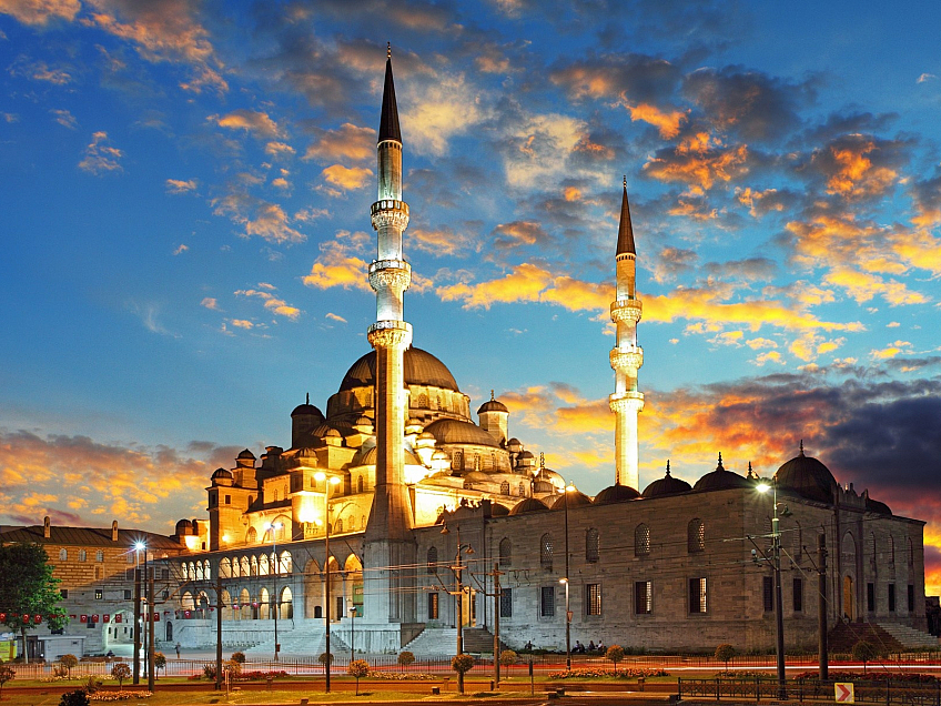 Nová mešita Yeni Cami v Istanbulu